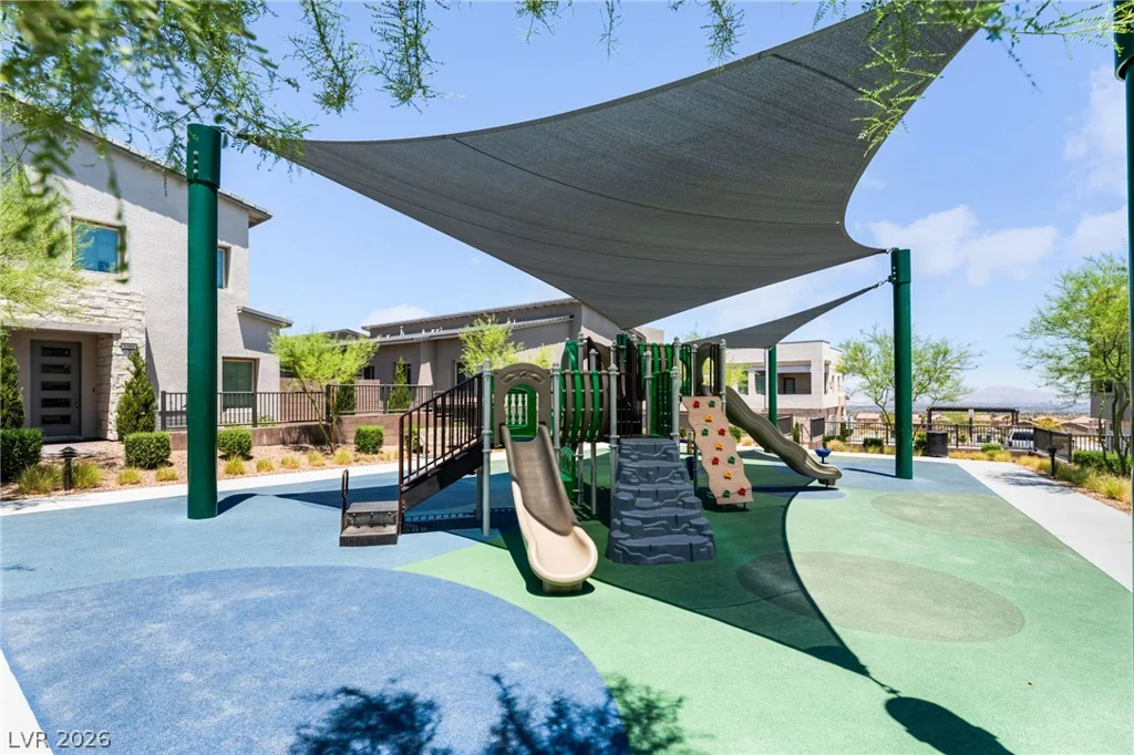600 Carriage Hill, Las Vegas, NV 89138