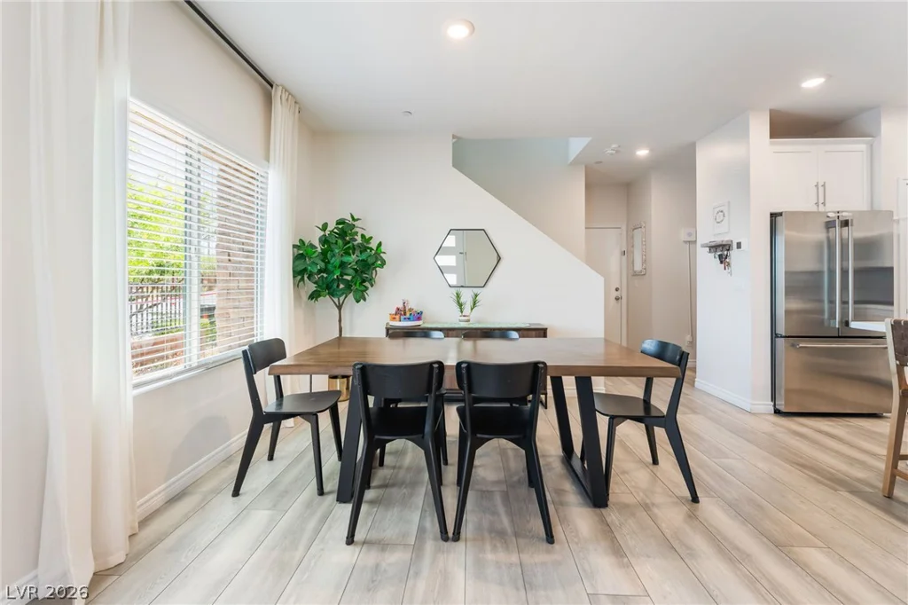 600 Carriage Hill, Las Vegas, NV 89138