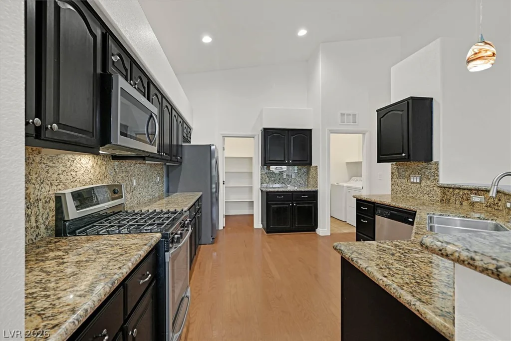 2081 Dakota Lodge, Las Vegas, NV 89123