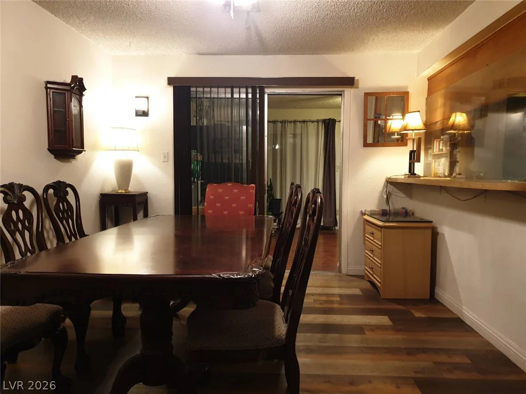 3905 La Pasada, Las Vegas, NV 89102