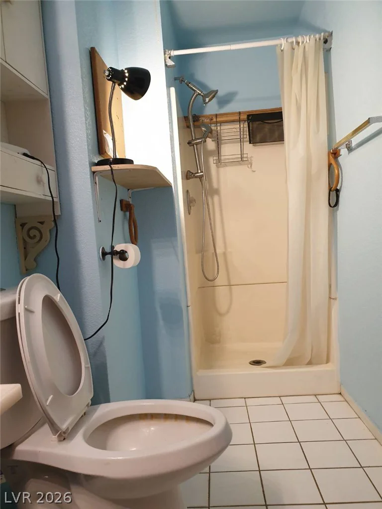 3905 La Pasada, Las Vegas, NV 89102