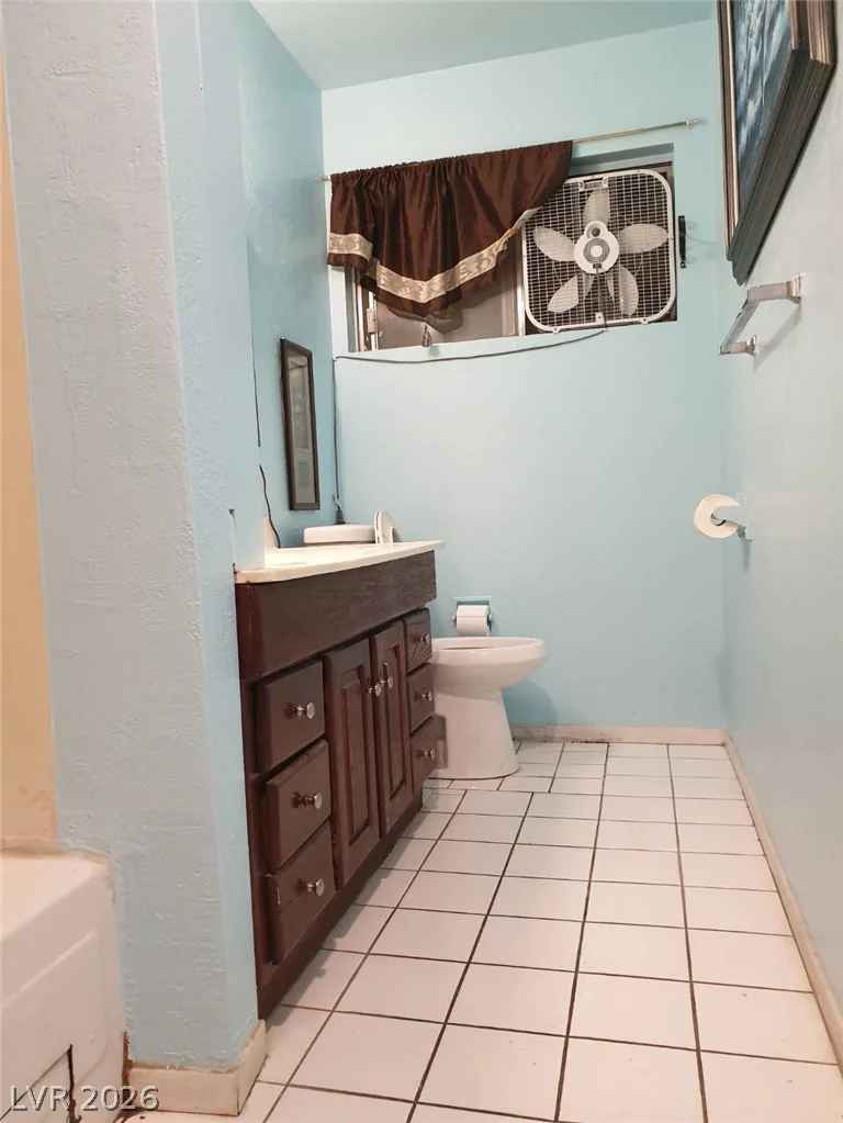 3905 La Pasada, Las Vegas, NV 89102