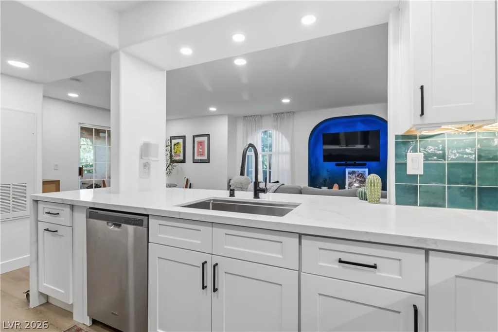 7950 Flamingo, Las Vegas, NV 89147