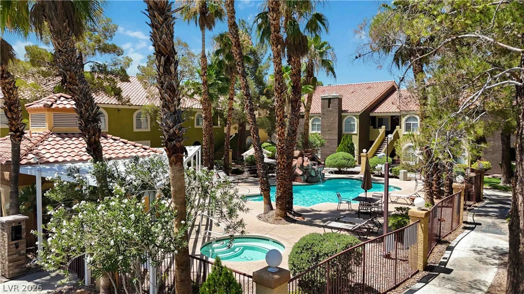 7950 Flamingo, Las Vegas, NV 89147