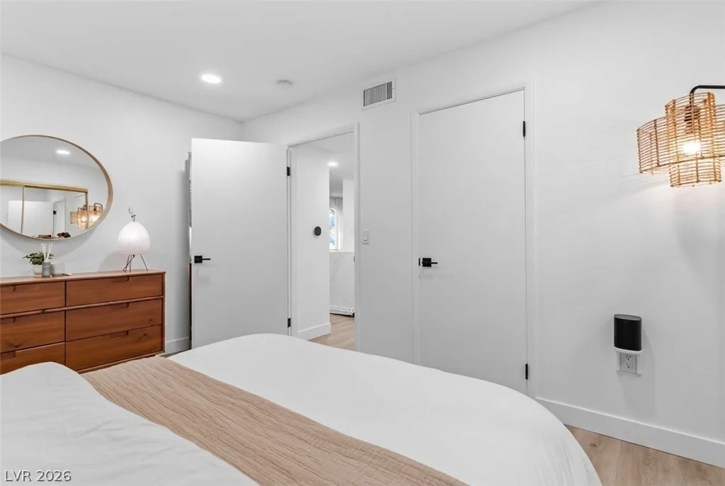 7950 Flamingo, Las Vegas, NV 89147