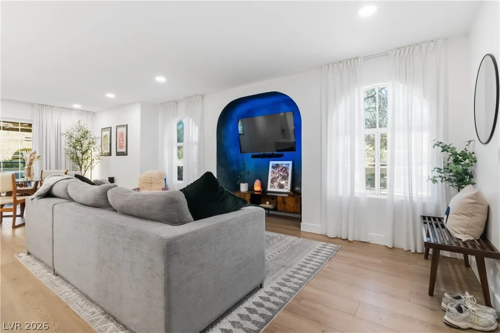 7950 Flamingo, Las Vegas, NV 89147