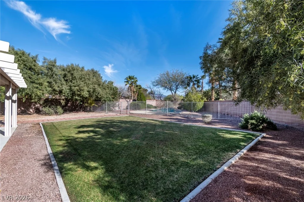 7140 Sudley, Las Vegas, NV 89131