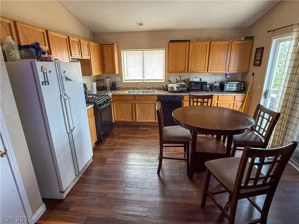 5324 Creeping Ivy, North Las Vegas, NV 89031