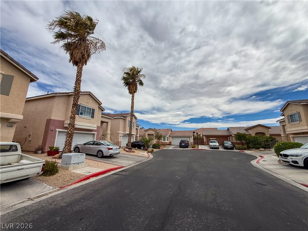 5324 Creeping Ivy, North Las Vegas, NV 89031