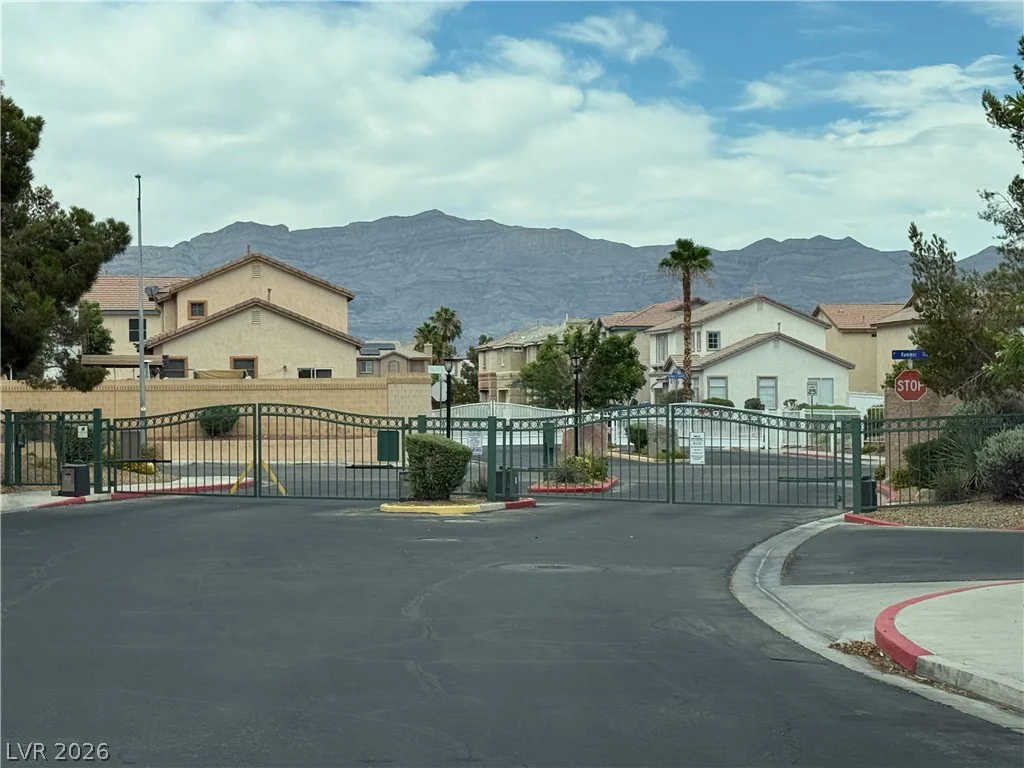 5324 Creeping Ivy, North Las Vegas, NV 89031
