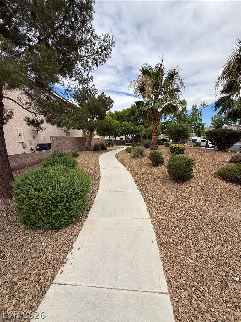 5324 Creeping Ivy, North Las Vegas, NV 89031