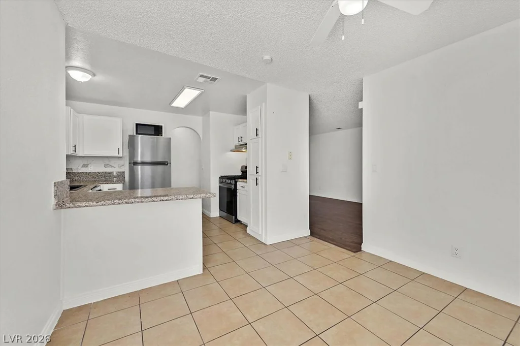 2200 Fort Apache, Las Vegas, NV 89117