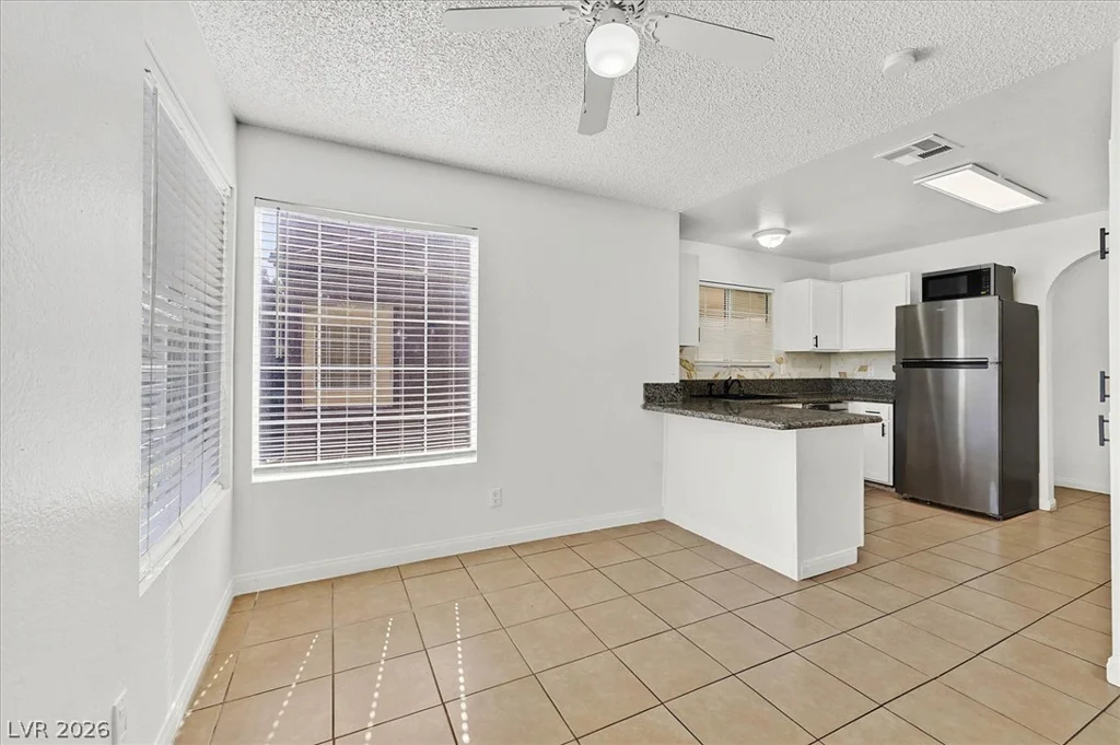 2200 Fort Apache, Las Vegas, NV 89117