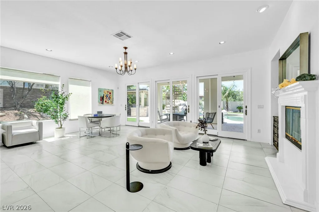 2313 Cedardale, Las Vegas, NV 89134