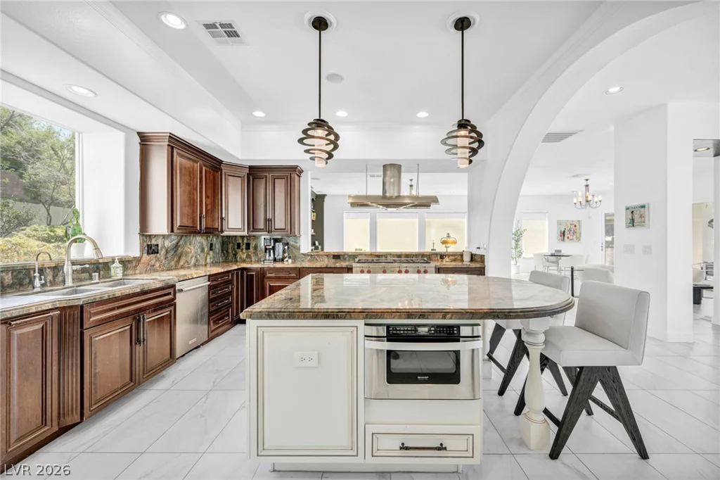 2313 Cedardale, Las Vegas, NV 89134