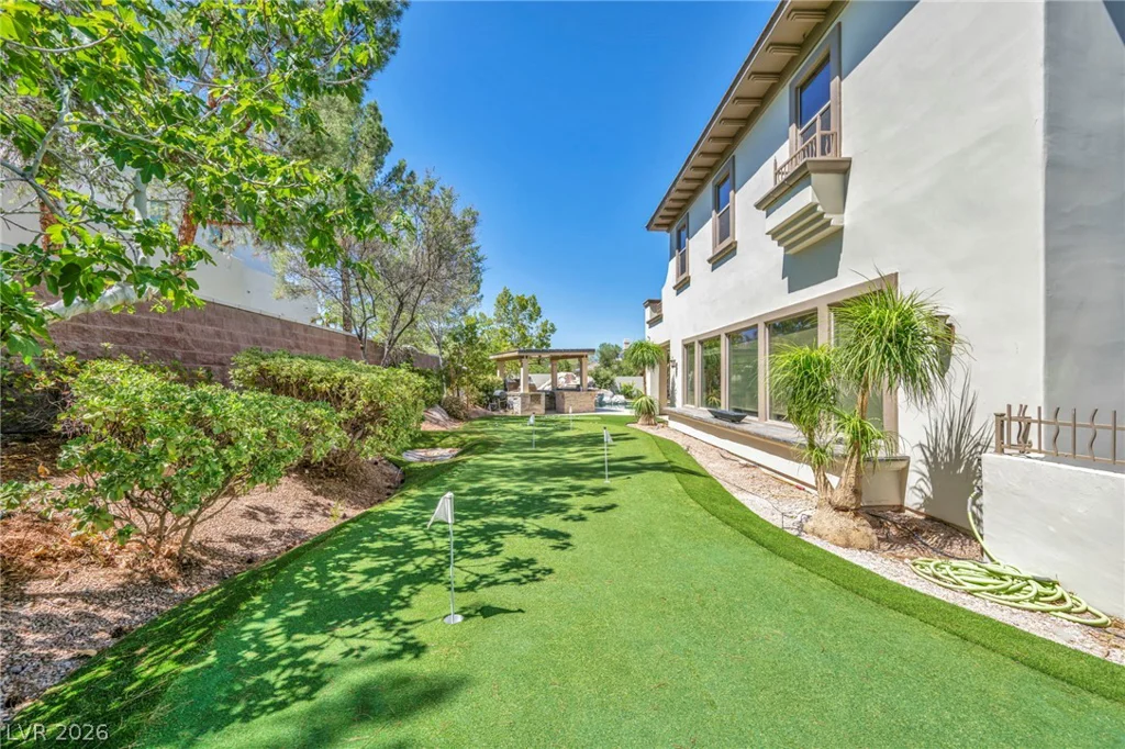 2313 Cedardale, Las Vegas, NV 89134