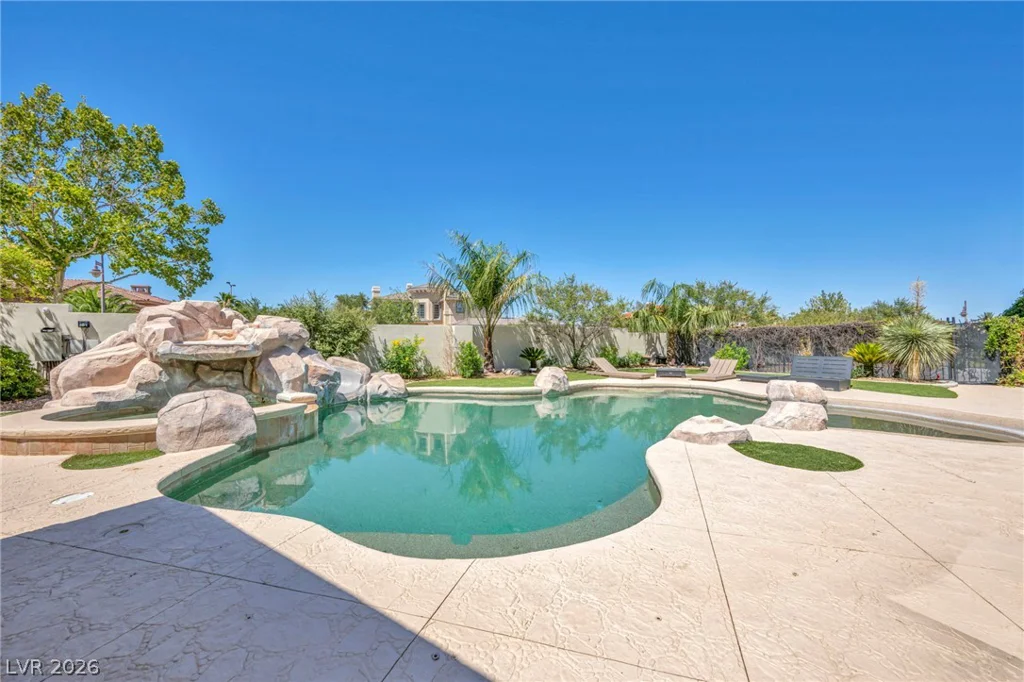2313 Cedardale, Las Vegas, NV 89134