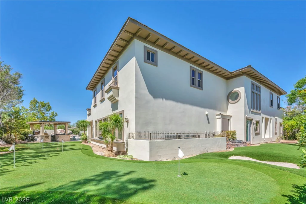 2313 Cedardale, Las Vegas, NV 89134