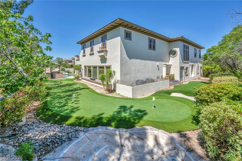 2313 Cedardale, Las Vegas, NV 89134