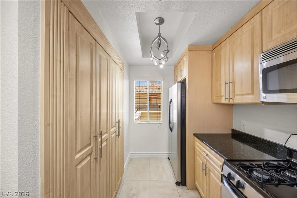 230 Flamingo, Las Vegas, NV 89169