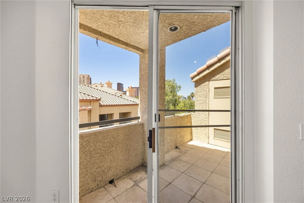 230 Flamingo, Las Vegas, NV 89169