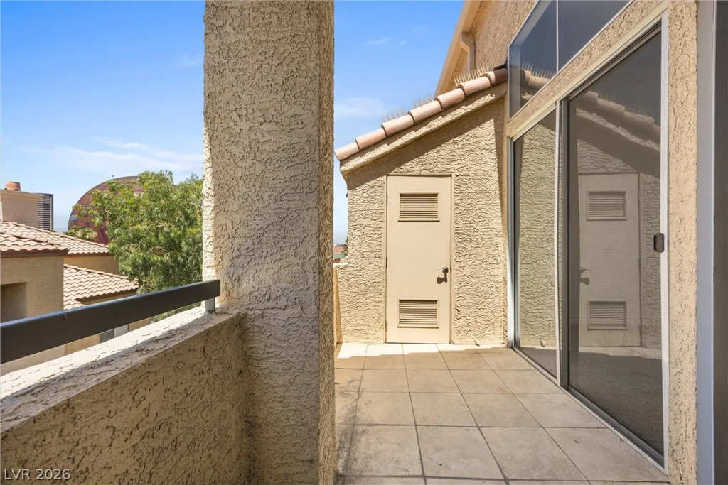 230 Flamingo, Las Vegas, NV 89169