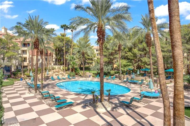 230 Flamingo, Las Vegas, NV 89169