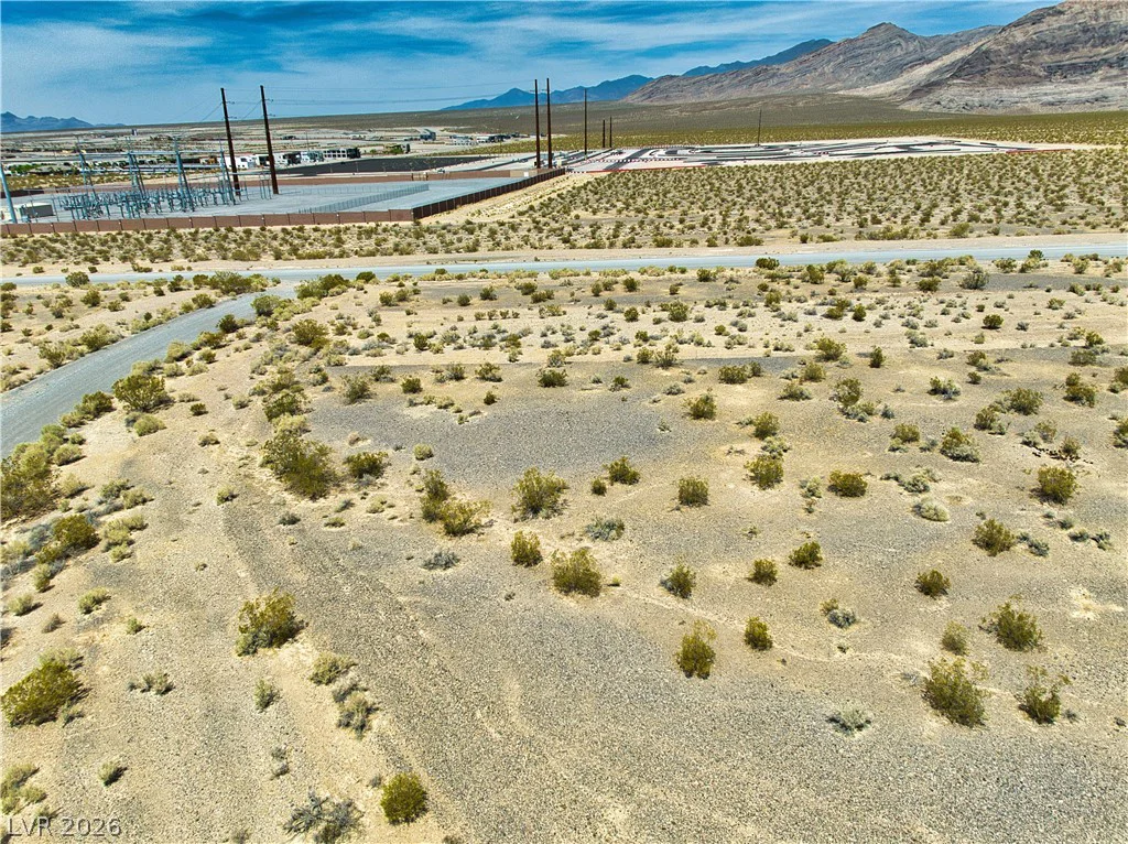 6401 Crazyhorse, Pahrump, NV 89061