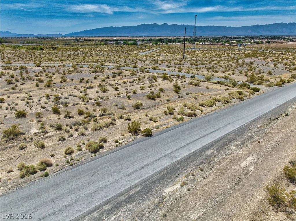 6401 Crazyhorse, Pahrump, NV 89061