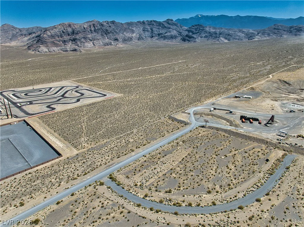 6401 Crazyhorse, Pahrump, NV 89061