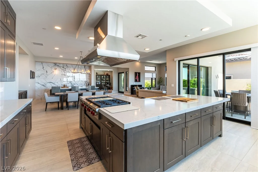 446 Highview Ridge, Las Vegas, NV 89138