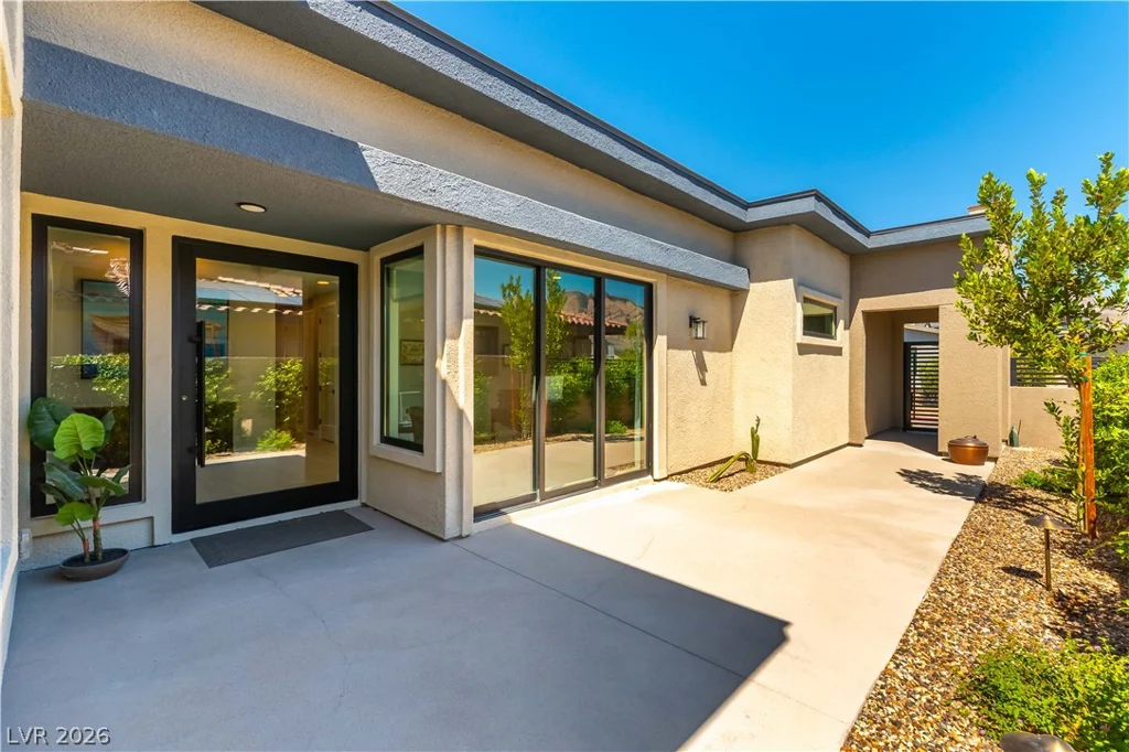 446 Highview Ridge, Las Vegas, NV 89138