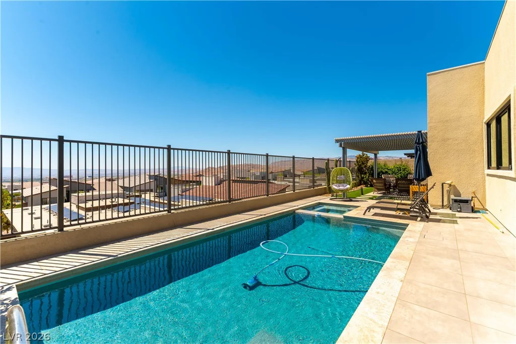 446 Highview Ridge, Las Vegas, NV 89138