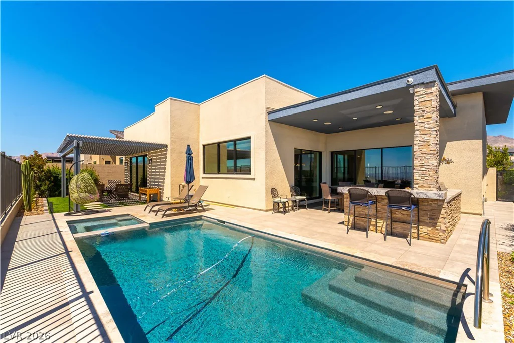 446 Highview Ridge, Las Vegas, NV 89138