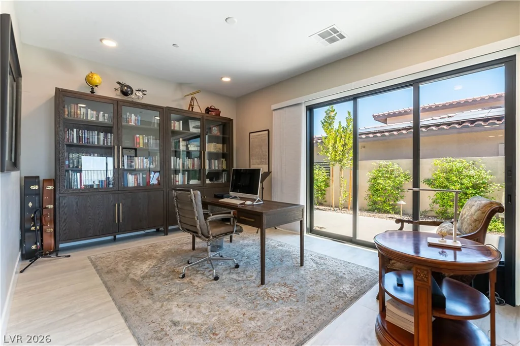 446 Highview Ridge, Las Vegas, NV 89138