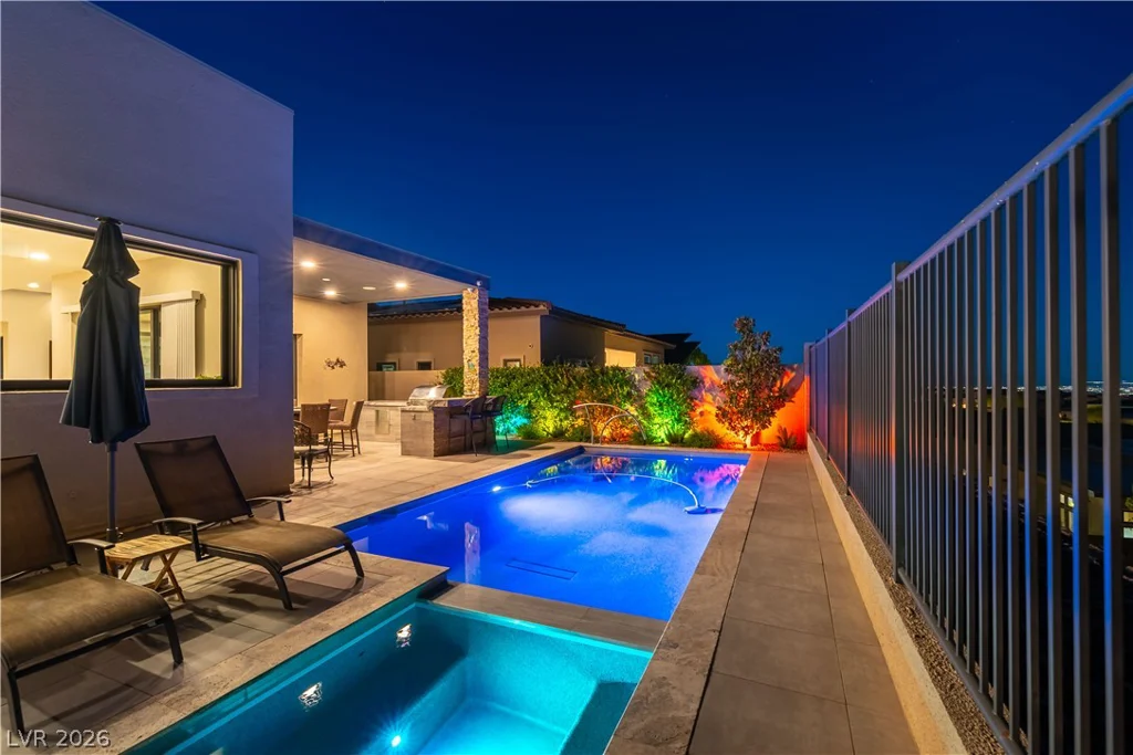 446 Highview Ridge, Las Vegas, NV 89138