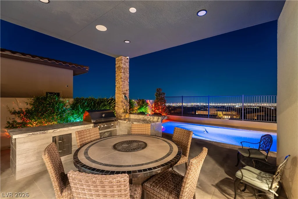 446 Highview Ridge, Las Vegas, NV 89138