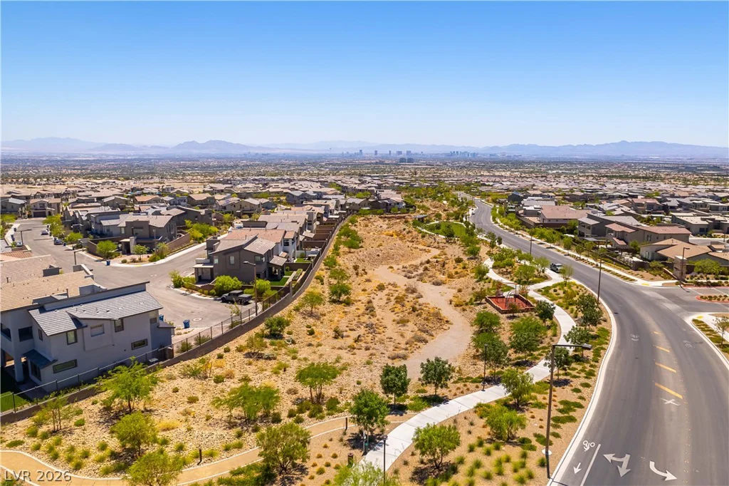 446 Highview Ridge, Las Vegas, NV 89138