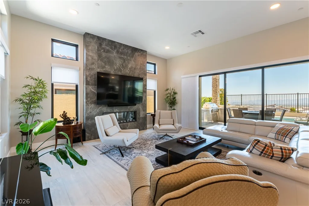 446 Highview Ridge, Las Vegas, NV 89138