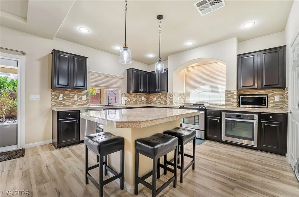 5377 Tartan Hill, Las Vegas, NV 89141