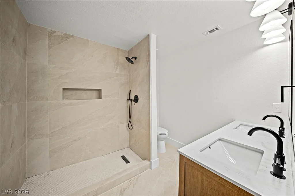 4378 Swandale, Las Vegas, NV 89121