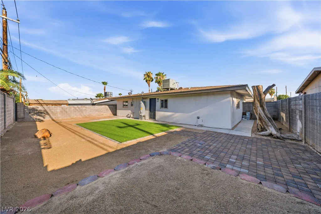4378 Swandale, Las Vegas, NV 89121