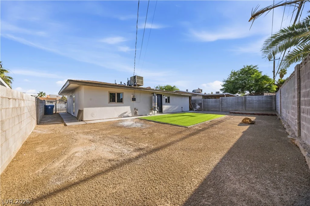 4378 Swandale, Las Vegas, NV 89121