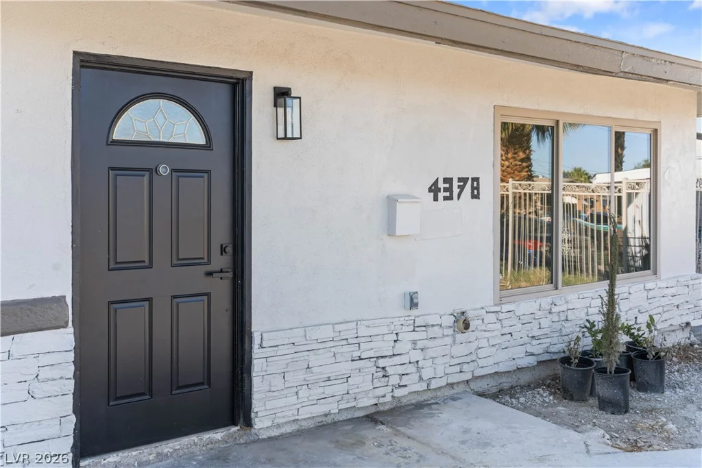 4378 Swandale, Las Vegas, NV 89121