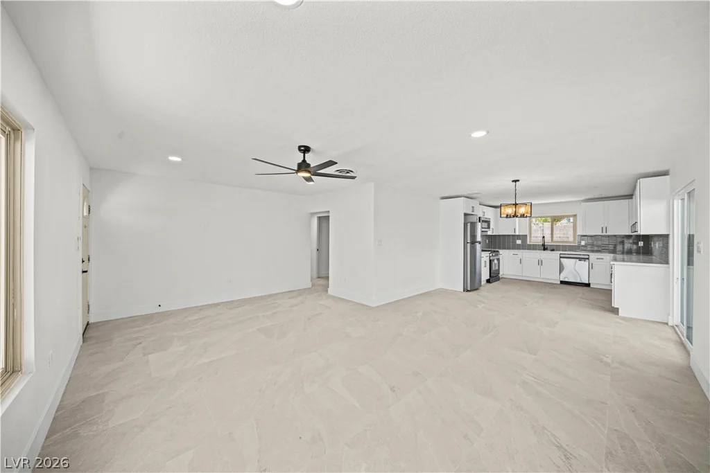 4378 Swandale, Las Vegas, NV 89121