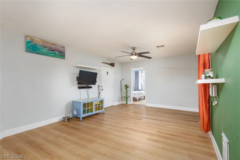 1016 Sweeney, Las Vegas, NV 89104