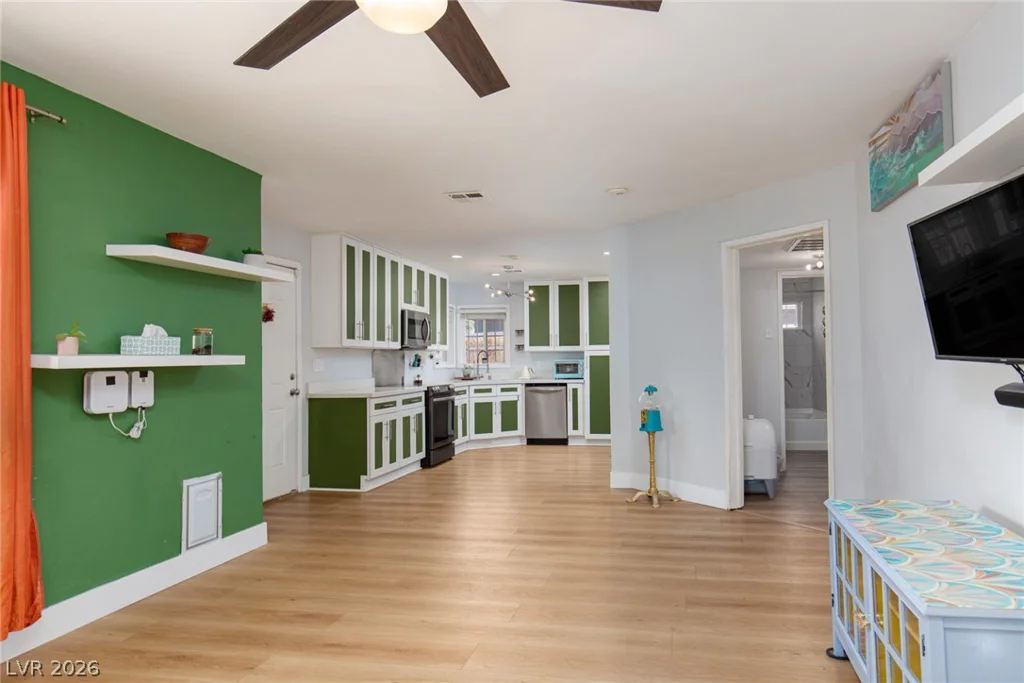1016 Sweeney, Las Vegas, NV 89104