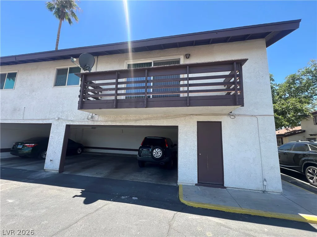 2333 Cardiff, Las Vegas, NV 89108