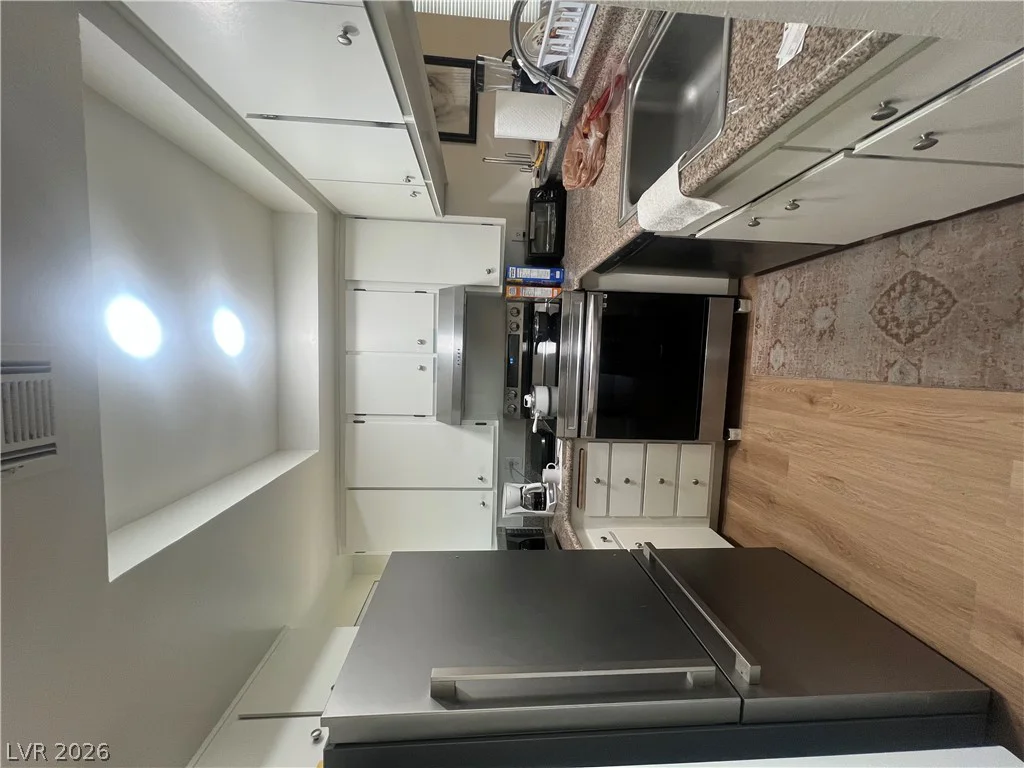 2333 Cardiff, Las Vegas, NV 89108
