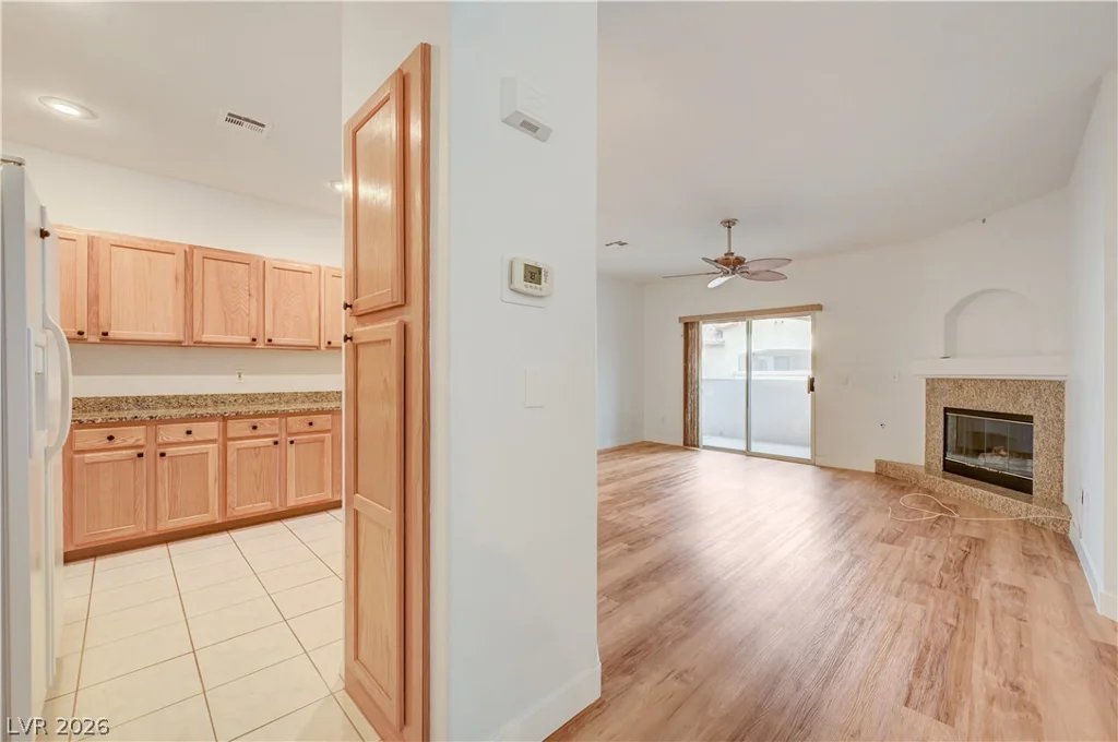 2050 Warm Springs, Henderson, NV 89014